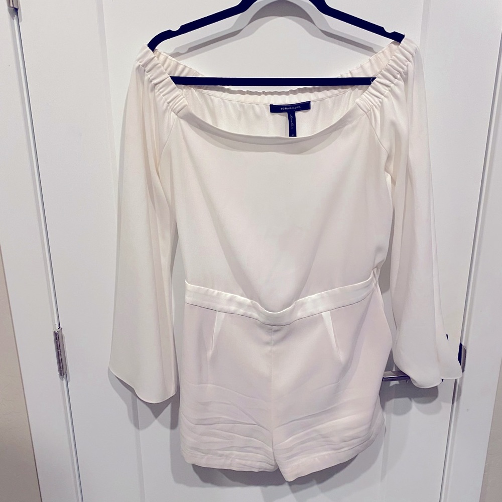 Romper white , off shoulders